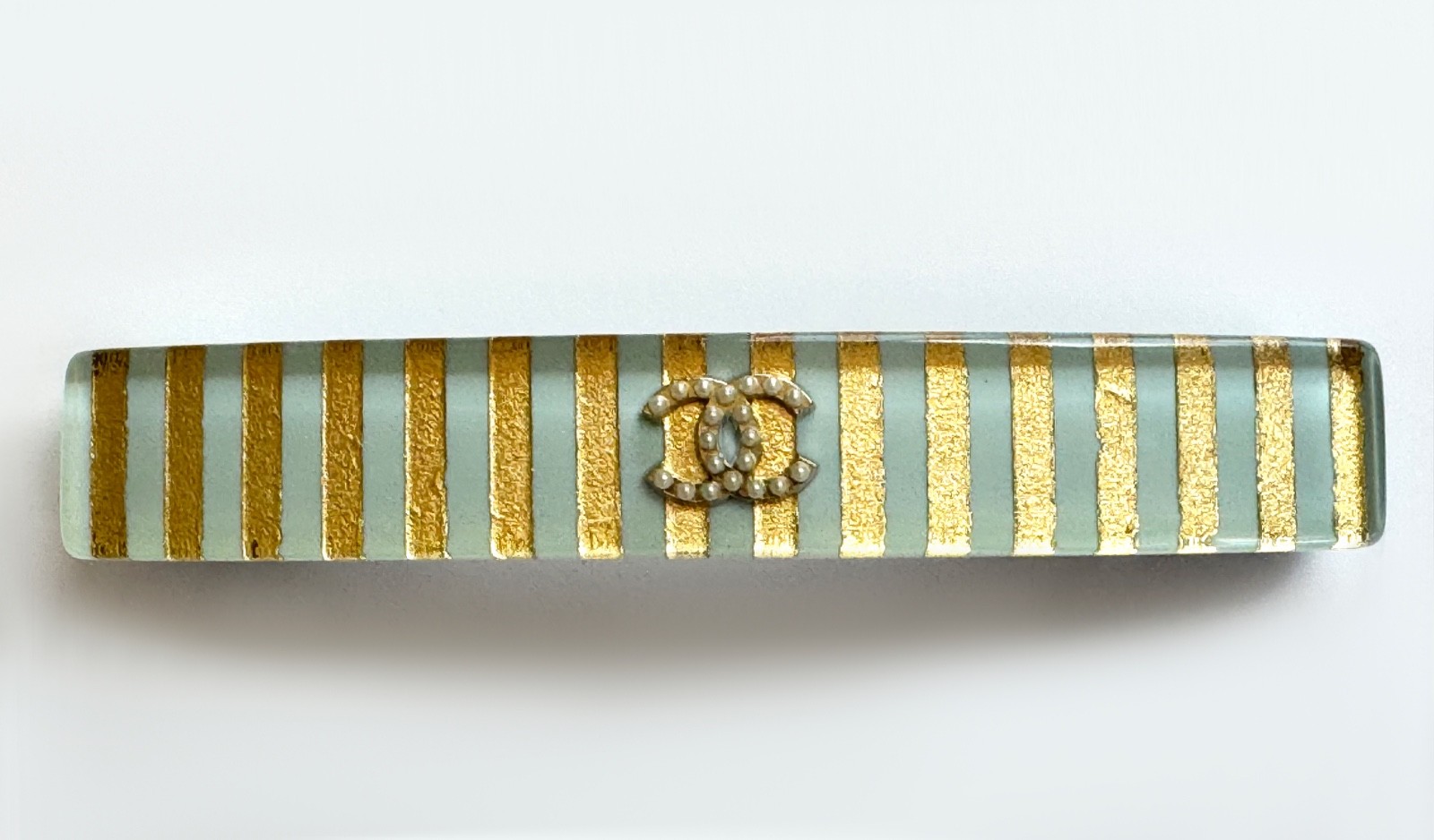 13C Versailles Chanel Hair Clip Barrette CC logo Gold Light Blue Pearl