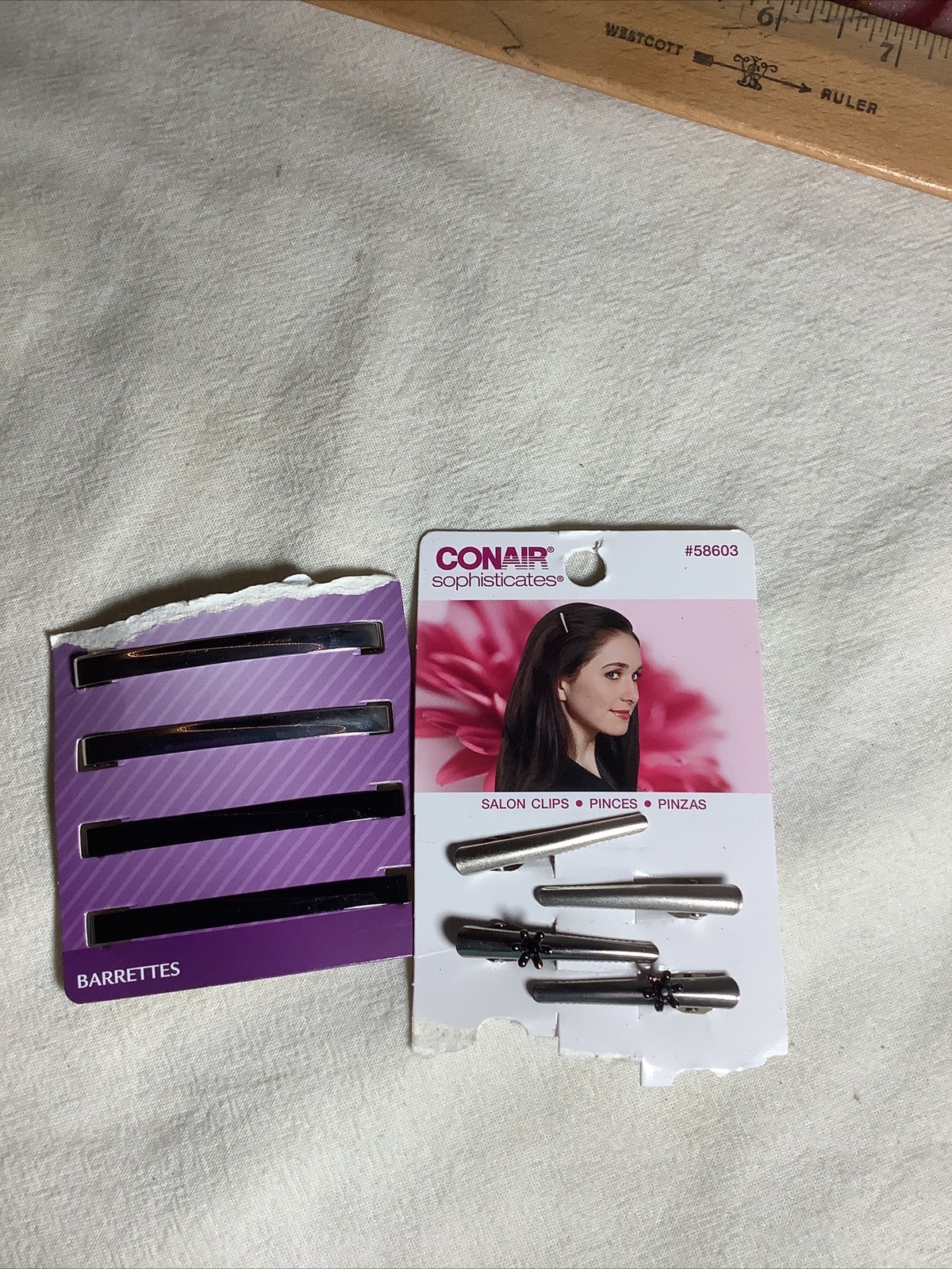 CONAIR 4-Barrettes/4-Salon Clips (8 Total)