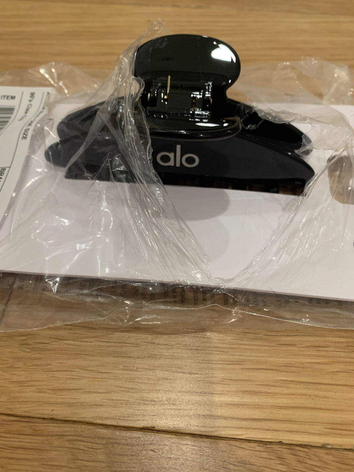 Alo Yoga black 90s Hair Claw Clip NWT Original Packaging